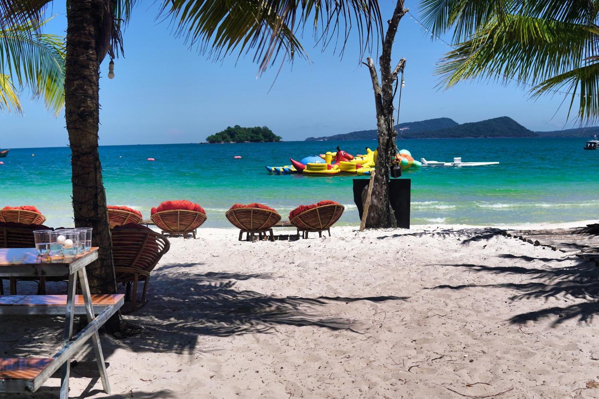 Koh Rong Beach Hostel And Bungalows Kaoh Touch Eksteriør billede