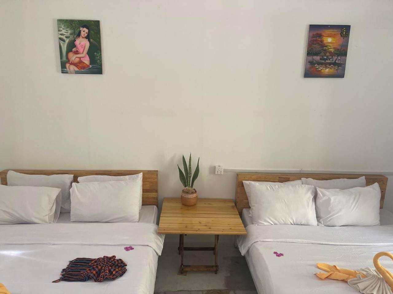 Koh Rong Beach Hostel And Bungalows Kaoh Touch Eksteriør billede