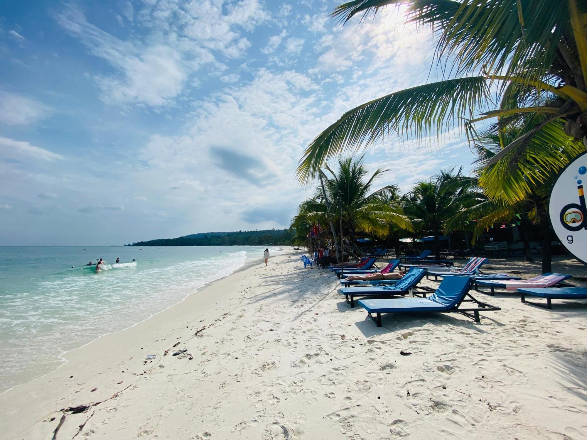 Koh Rong Beach Hostel And Bungalows Kaoh Touch Eksteriør billede
